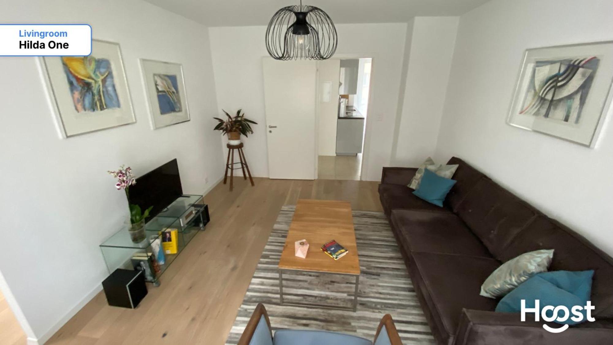 H1 With 4,5 Room, Bathroom, Kitchen, Central, Quiet & Modern With Office 취리히 외부 사진